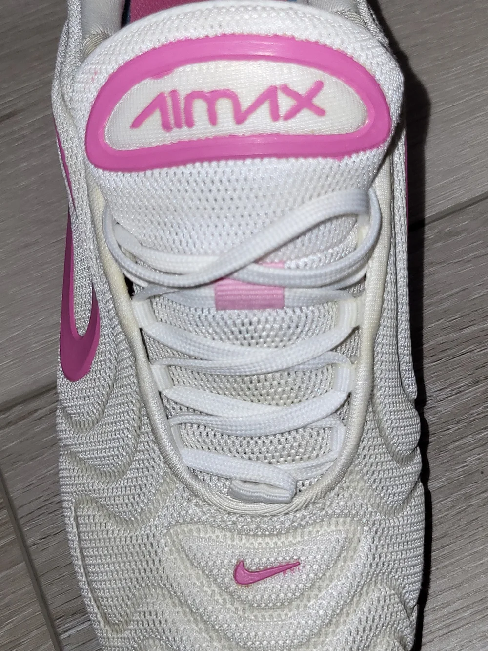 ✔️ Women's White & Pink Nike Air Max 720